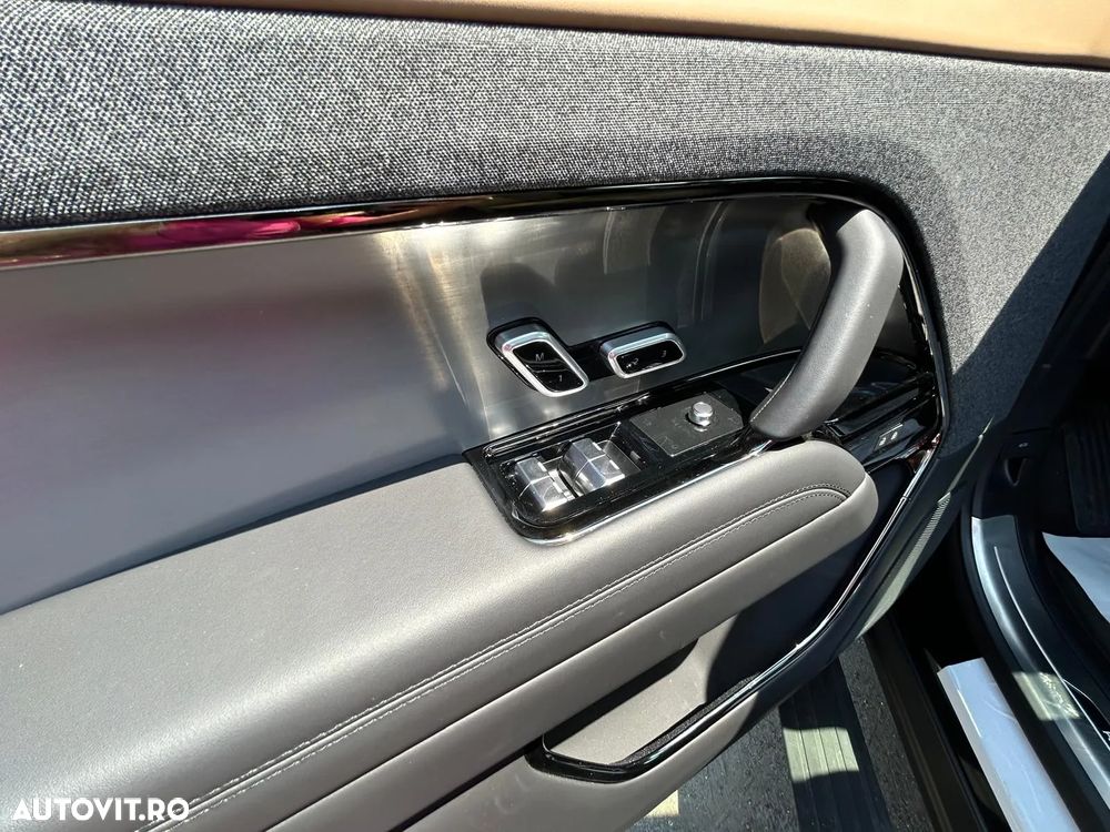 Land Rover Range Rover Sport 3.0 I6 D300 MHEV Dynamic SE - 11