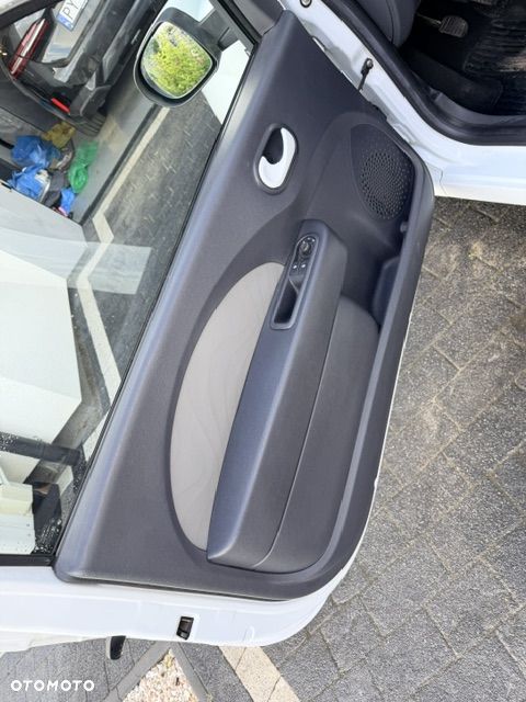 Renault Twingo 1.2 LEV 16V 75 Authentique - 8