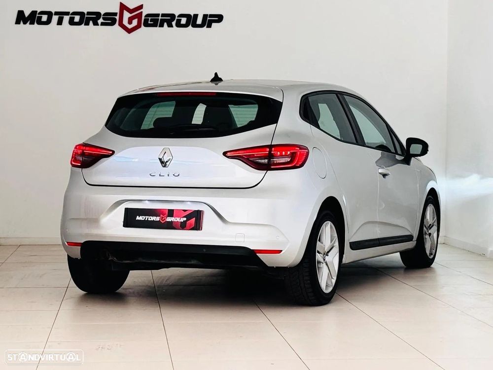 Renault Clio - 14