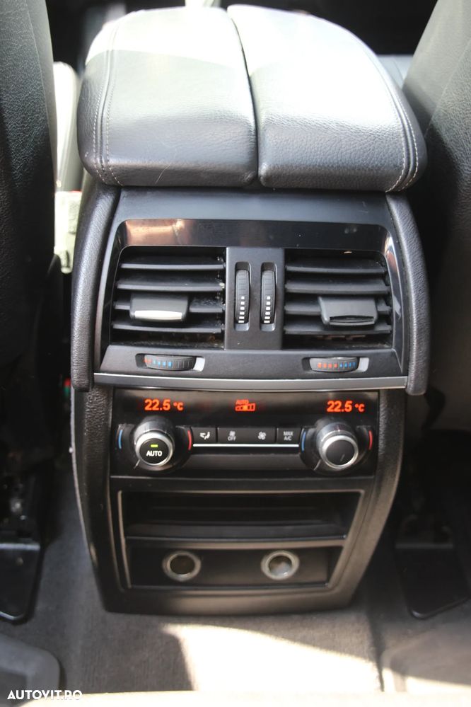 BMW X5 xDrive35i Sport-Aut. - 30