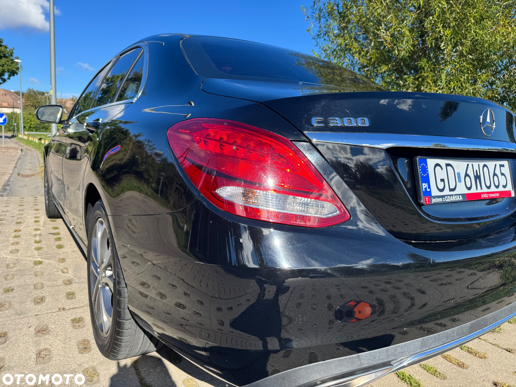 Mercedes-Benz Klasa C 300 7G-TRONIC - 24