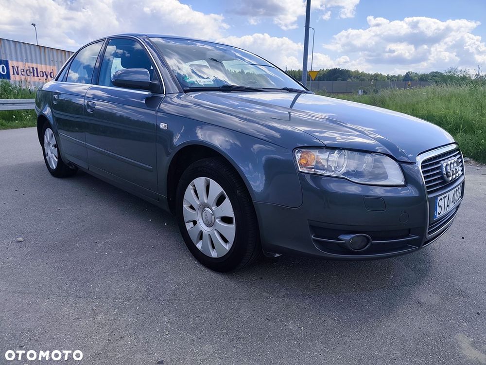 Audi A4 Limousine - 3