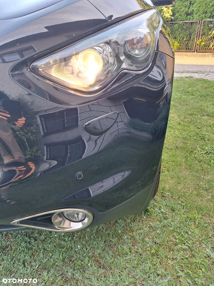 Infiniti FX FX30d S - 30