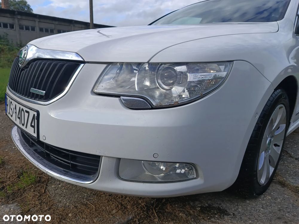 Skoda Superb 1.6 TDI GreenLine - 16