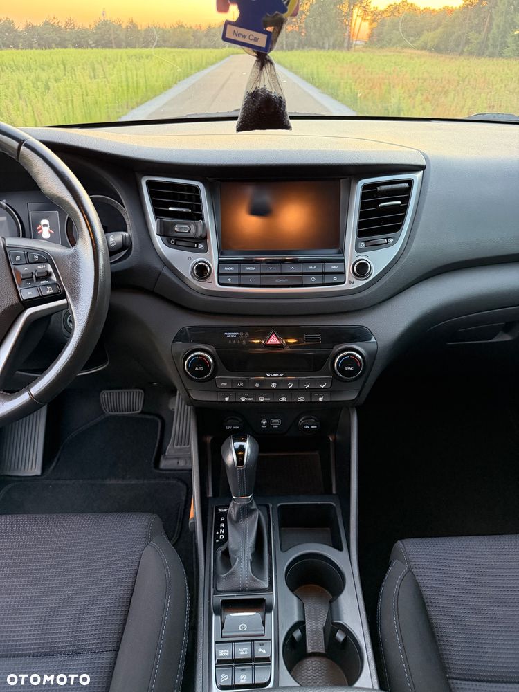 Hyundai Tucson 1.7 CRDI BlueDrive Classic 2WD DCT - 16