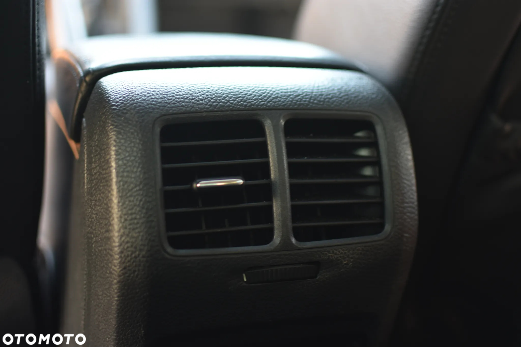 Volkswagen Golf V 1.6 Trendline - 33
