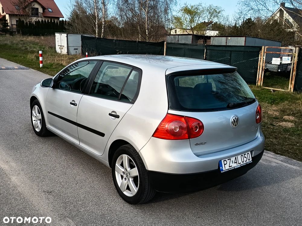 Volkswagen Golf 1.6 Sportline - 2
