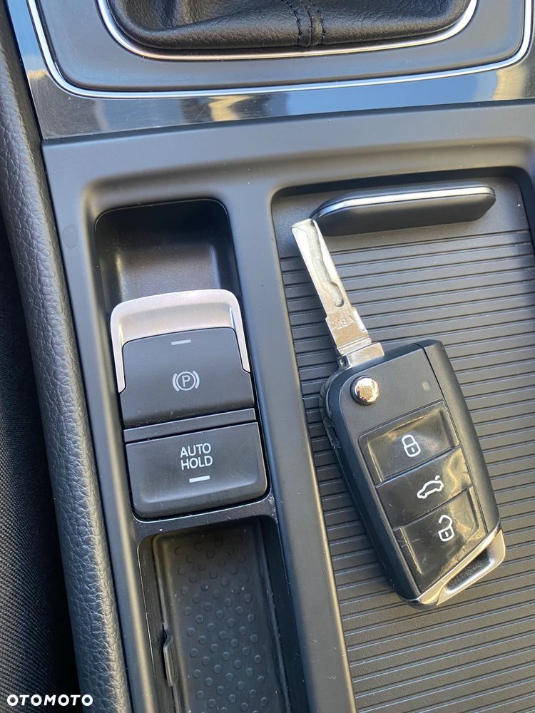 Volkswagen Golf VII 1.6 TDI BlueMotion Trendline - 10