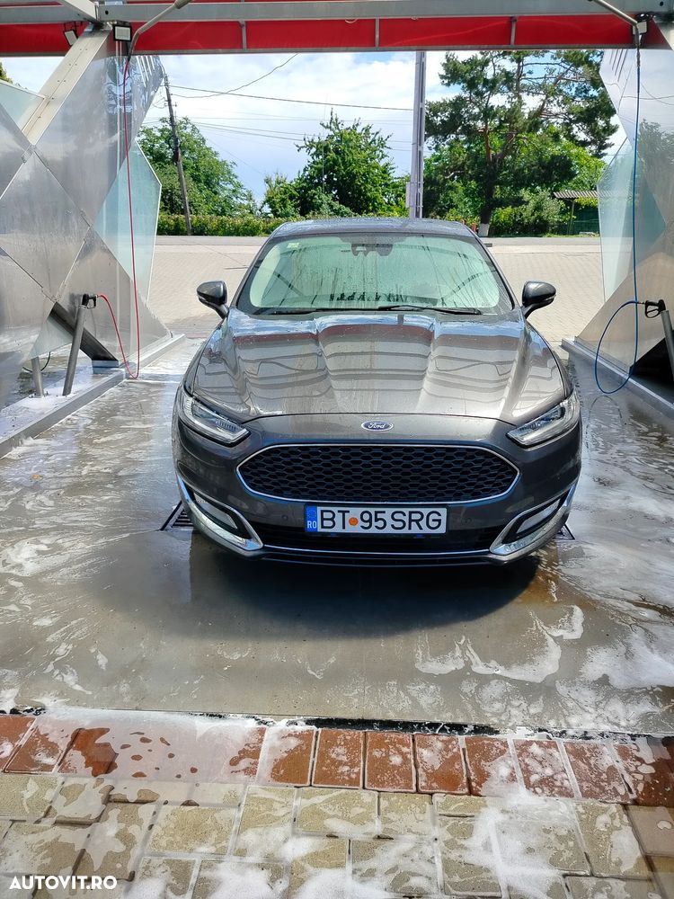 Ford Mondeo 2.0 EcoBoost Start-Stopp Autom. Vignale - 3