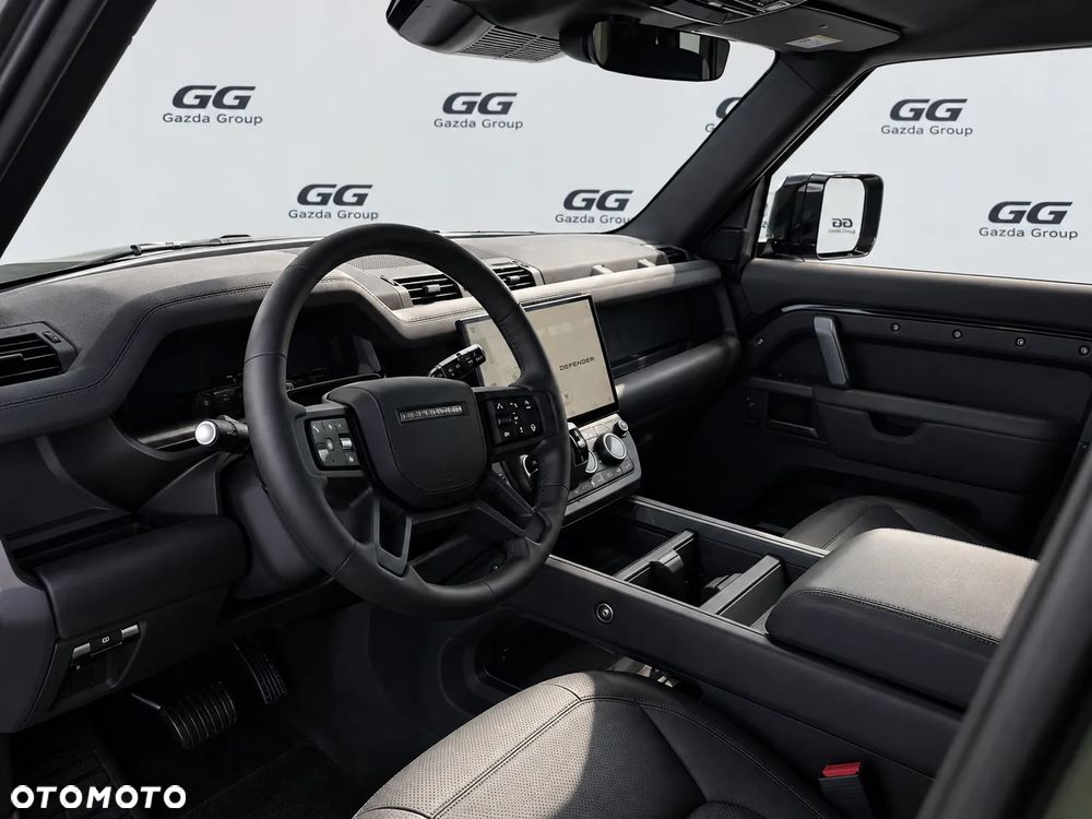 Land Rover Defender 2026 photo 3