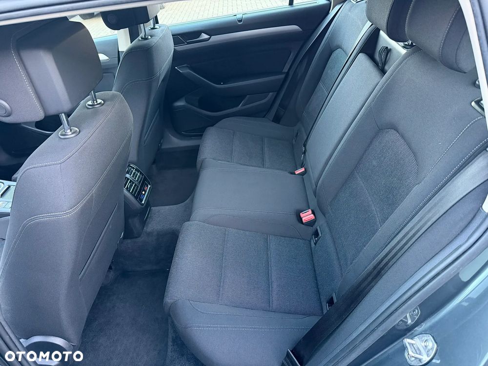 Volkswagen Passat 2.0 TDI BMT Comfortline - 20