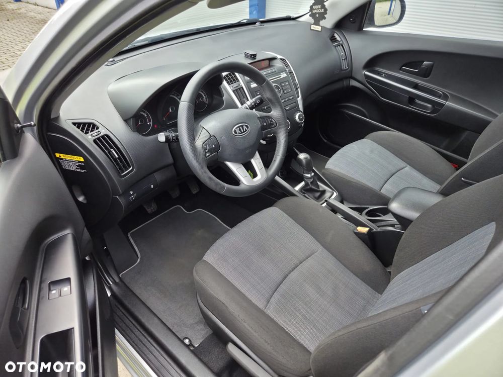 Kia Ceed 1.4 CVVT Attract - 15