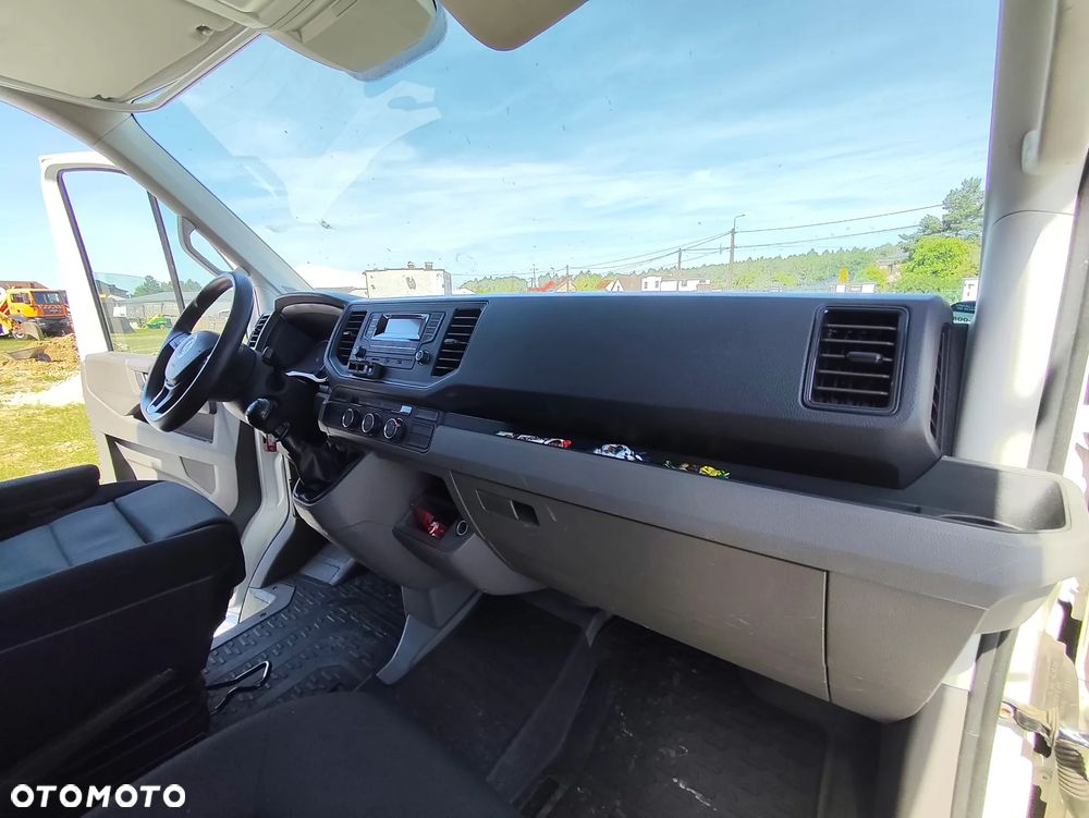 Volkswagen Crafter 2.0L 177KM Plandeka, Spojcar Webasto Miedzynarodówka - 9