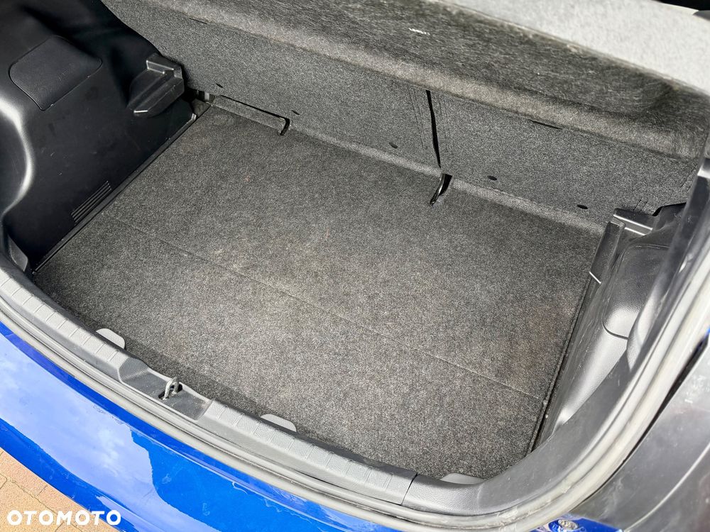 Toyota Yaris 1.5 Premium - 17