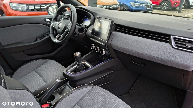 Renault Clio - 23