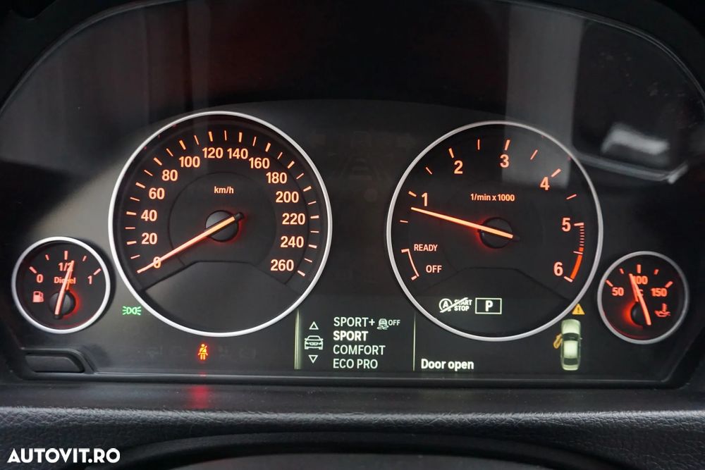 BMW Seria 3 320d Aut. Luxury Line - 24