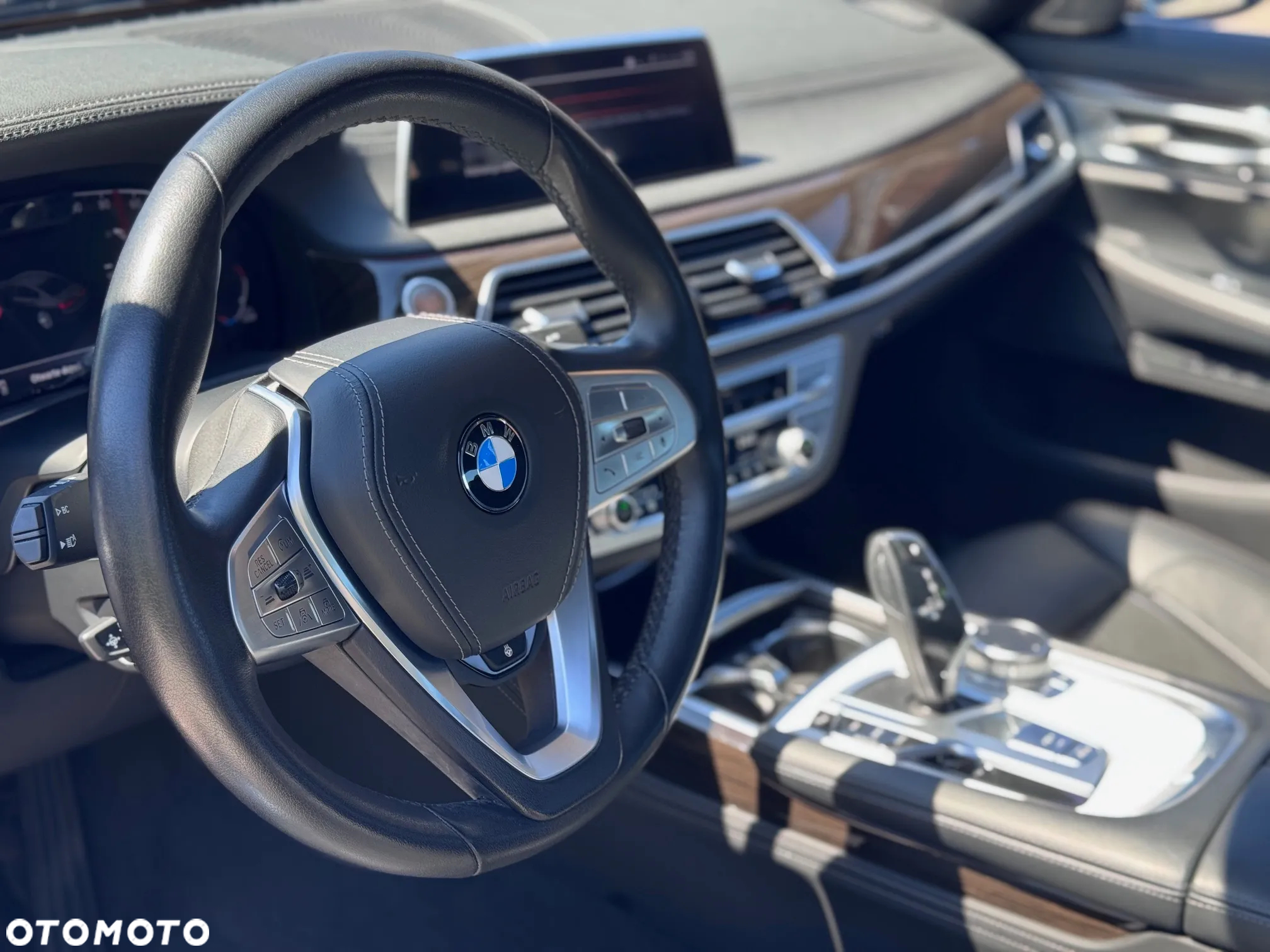 BMW Seria 7 - 12