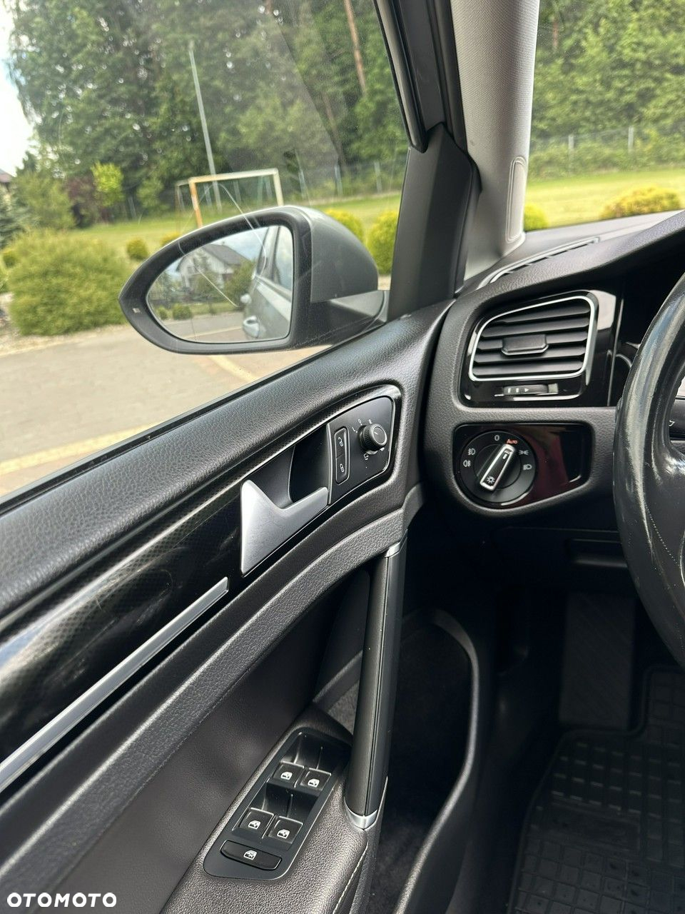 Volkswagen Golf - 20