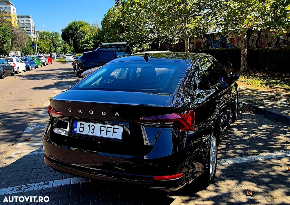 Skoda Octavia 2.0 TDI DSG Style - 3