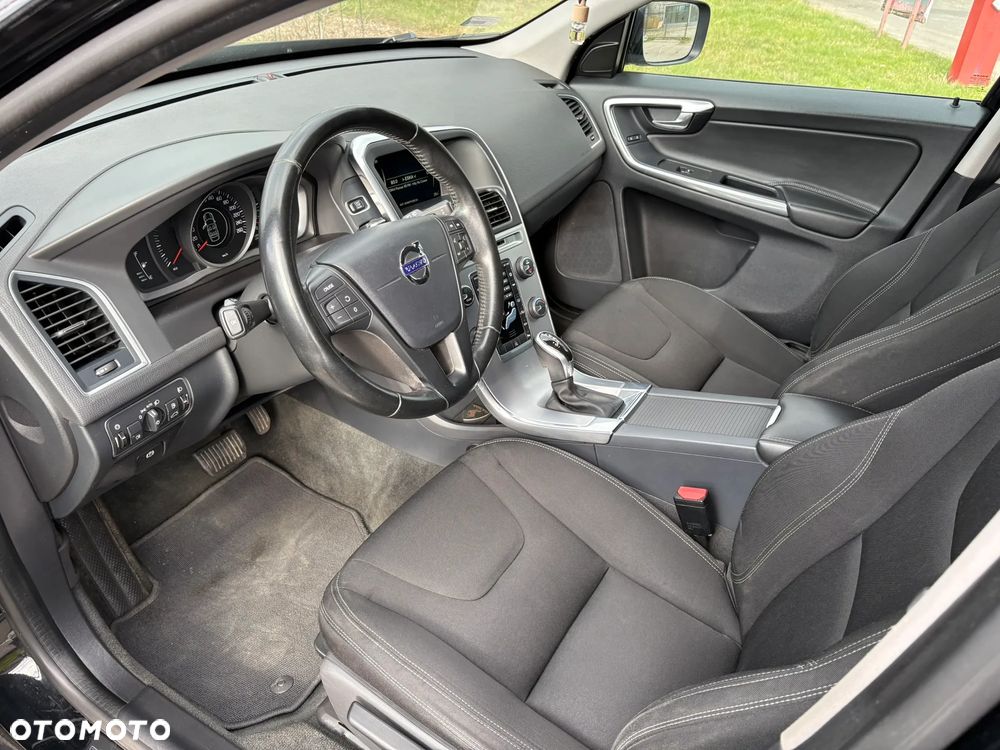 Volvo XC 60 D3 Drive-E Kinetic - 9