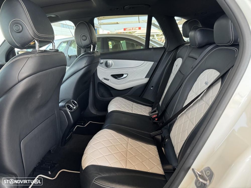 Mercedes-Benz GLC 220 d 4Matic 9G-TRONIC AMG Line - 32