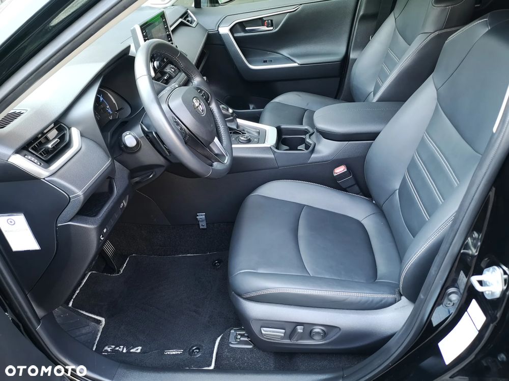Toyota RAV4 - 24