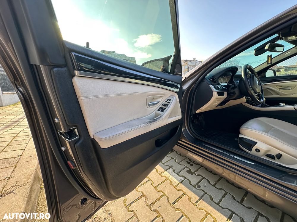 BMW Seria 5 520d Efficient Dynamics Edition - 14