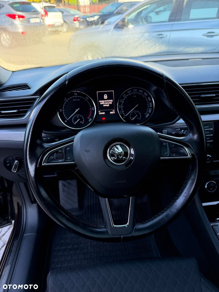 Skoda Superb 2.0 TDI Style - 12