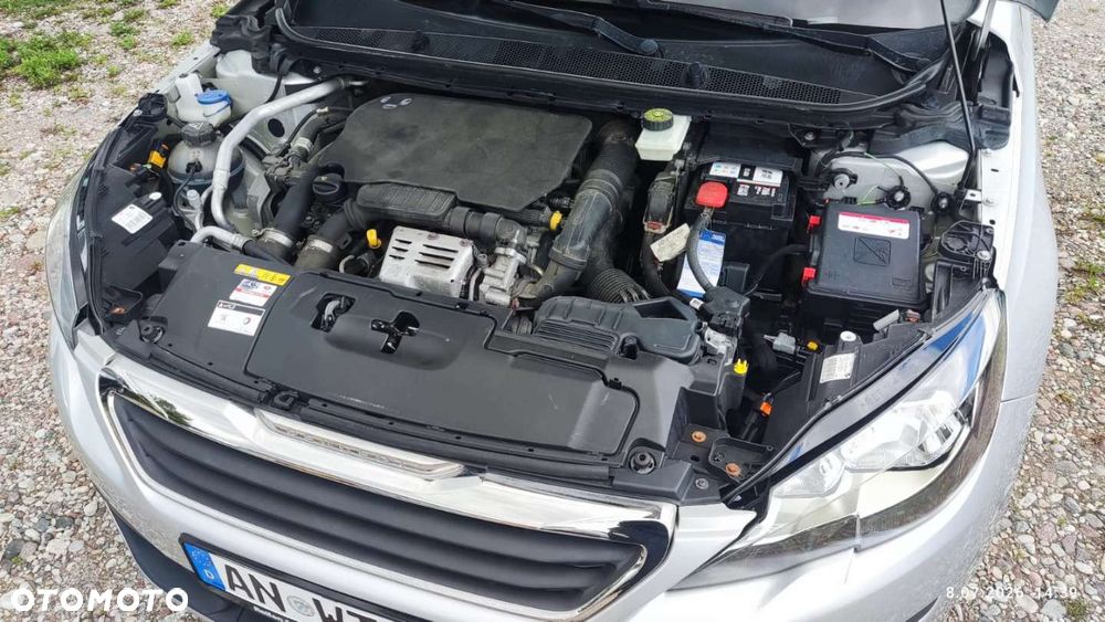 Peugeot 308 - 8