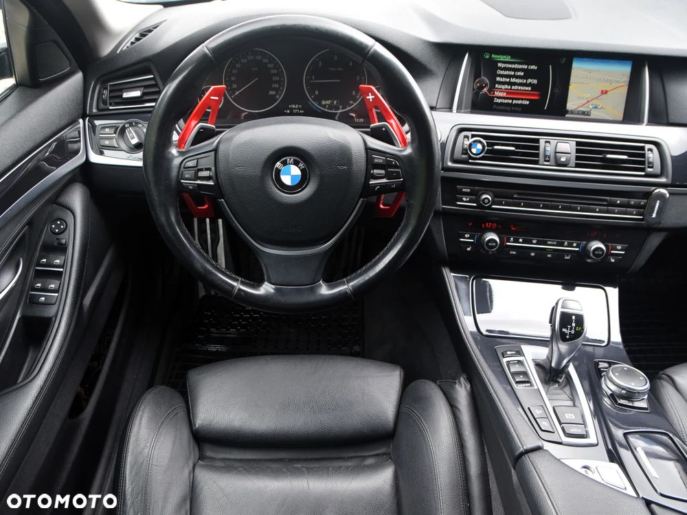 BMW Seria 5 525d xDrive - 20