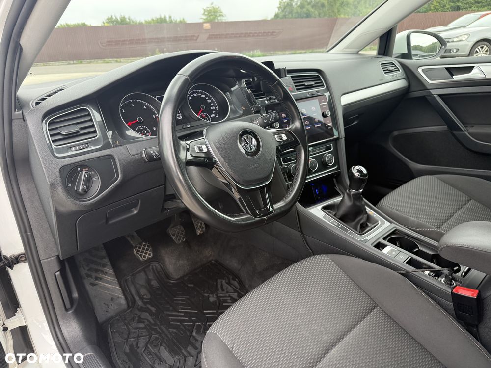 Volkswagen Golf 1.6 TDI BMT Comfortline - 11