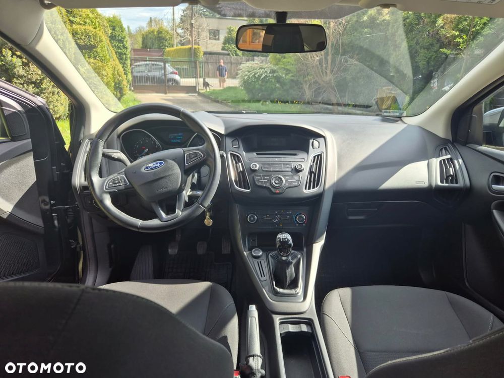 Ford Focus 1.6 Trend - 4