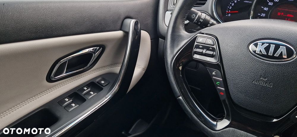 Kia Ceed 1.6 GDI Dream Team Edition - 24