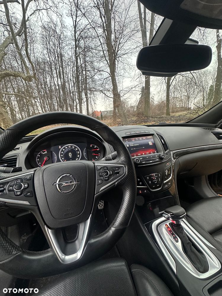 Opel Insignia 2.0 CDTI - 10