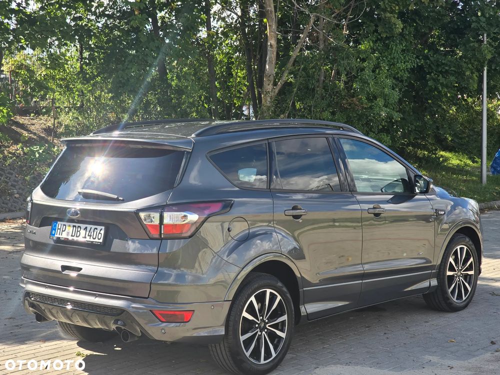 Ford Kuga 2.0 TDCi 4x4 ST-Line - 39