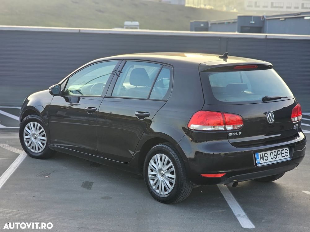 Volkswagen Golf 1.6 TDI BlueMotion Technology DPF Comfortline - 10