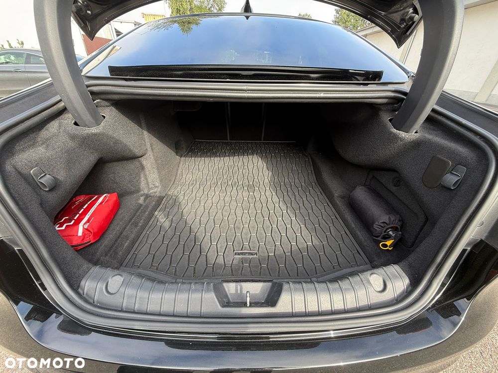 Jaguar XF 2.0 T Prestige - 23