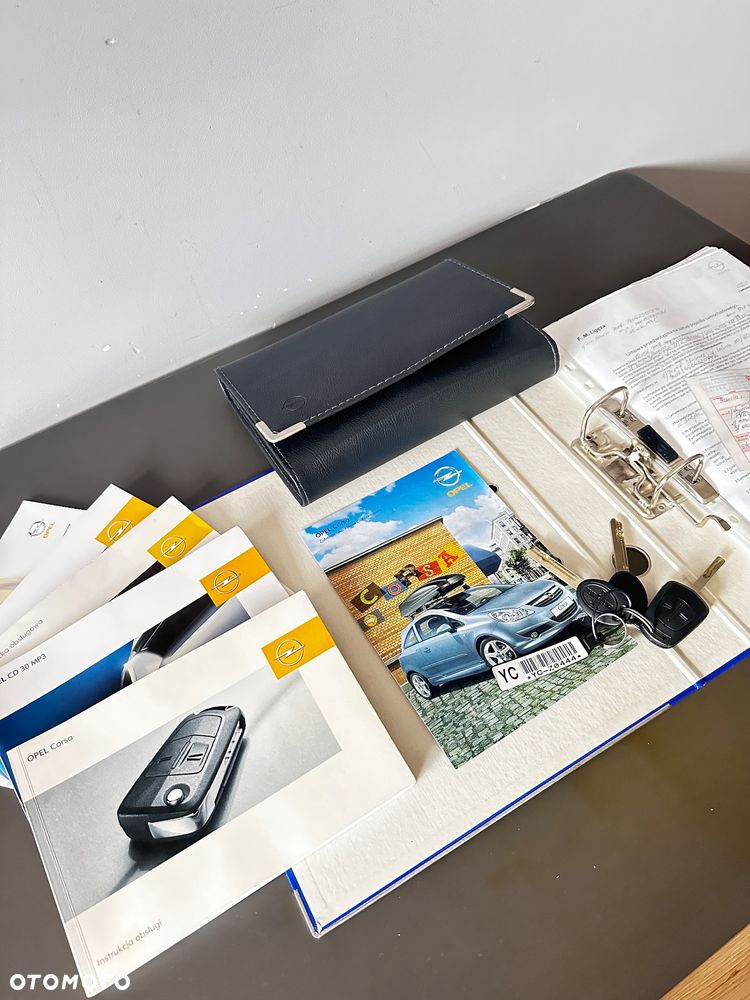 Opel Corsa 1.2 16V Enjoy - 24