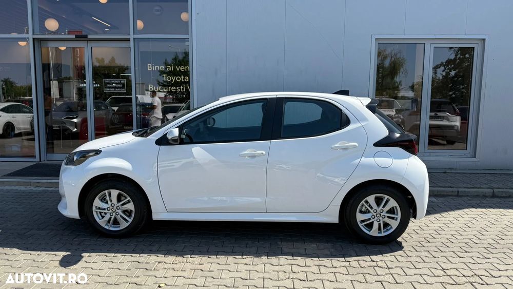 Toyota Yaris 1.5 VVT-i HSD Eco - 4