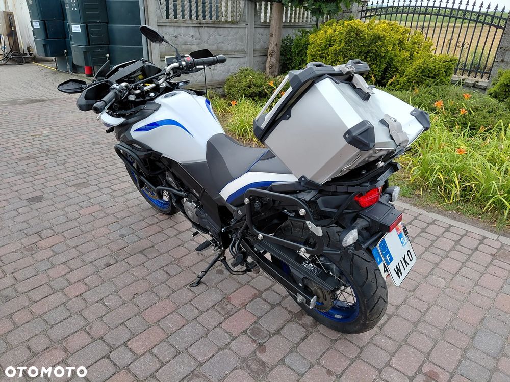 Suzuki V-STROM - 4