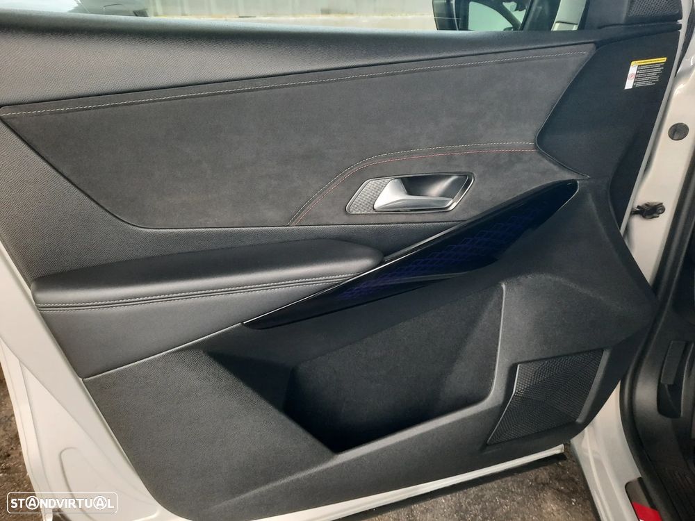 DS DS7 Crossback E-Tense Performance Line EAT8 - 30