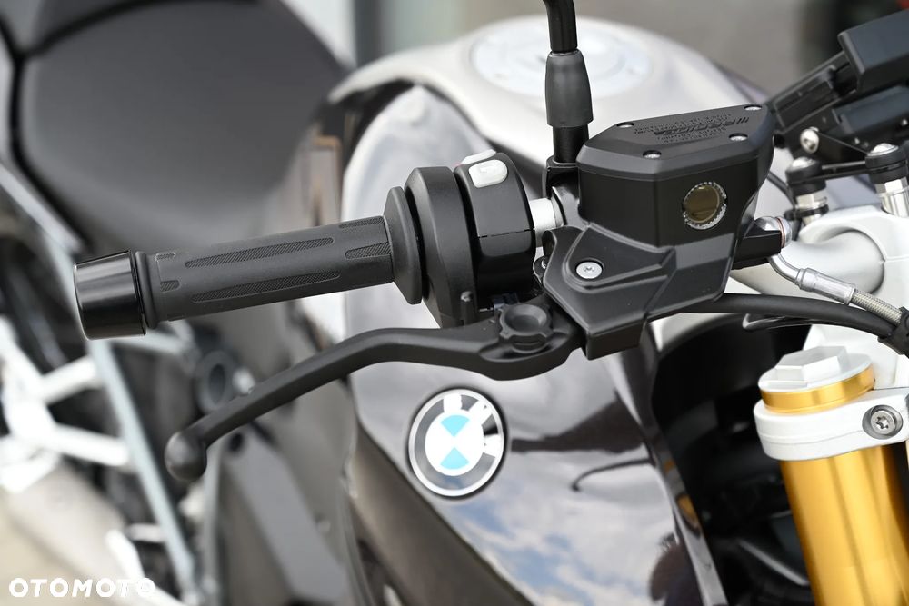 BMW R - 18