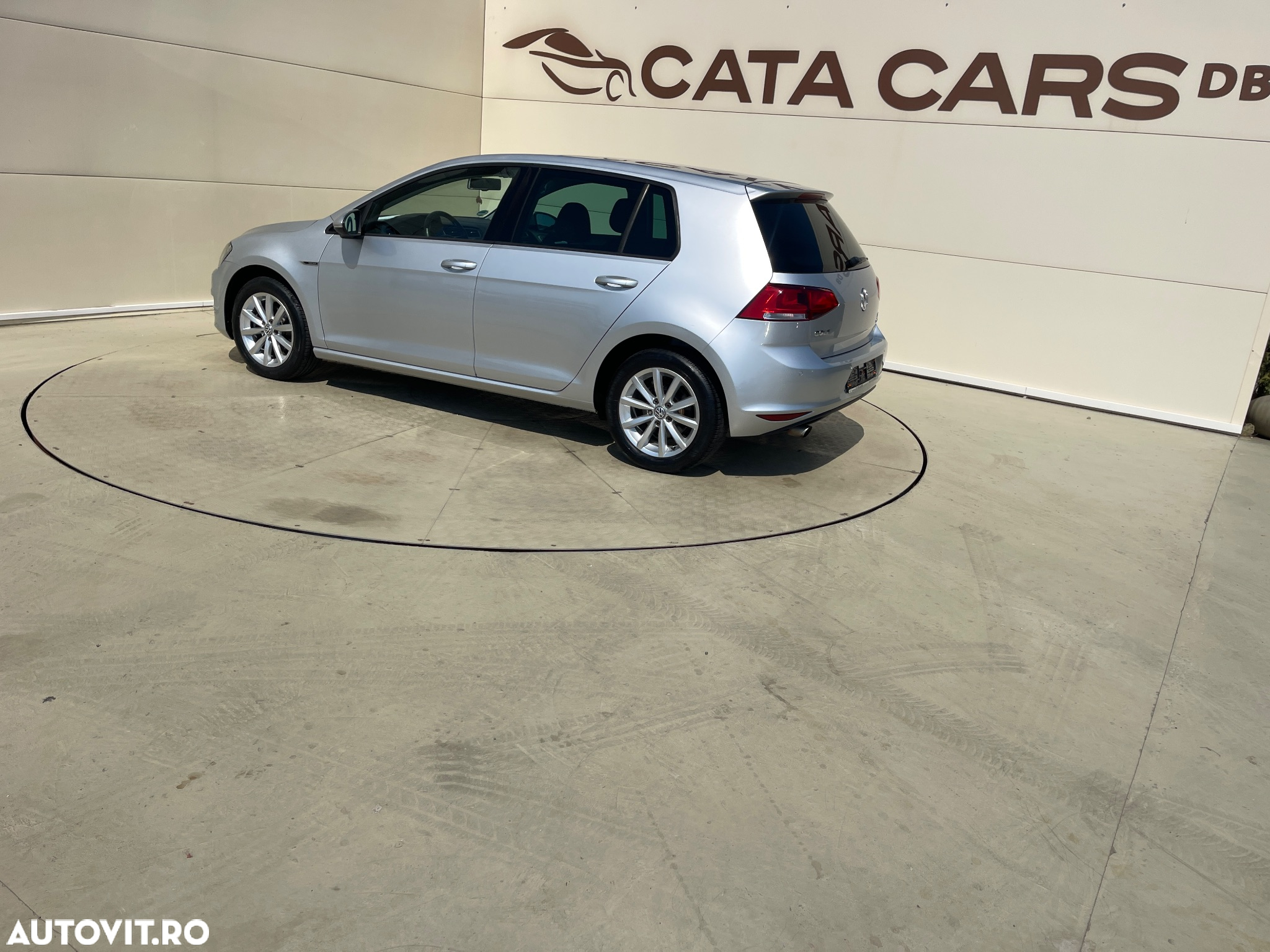 Volkswagen Golf 1.2 TSI BlueMotion Technology Lounge - 10