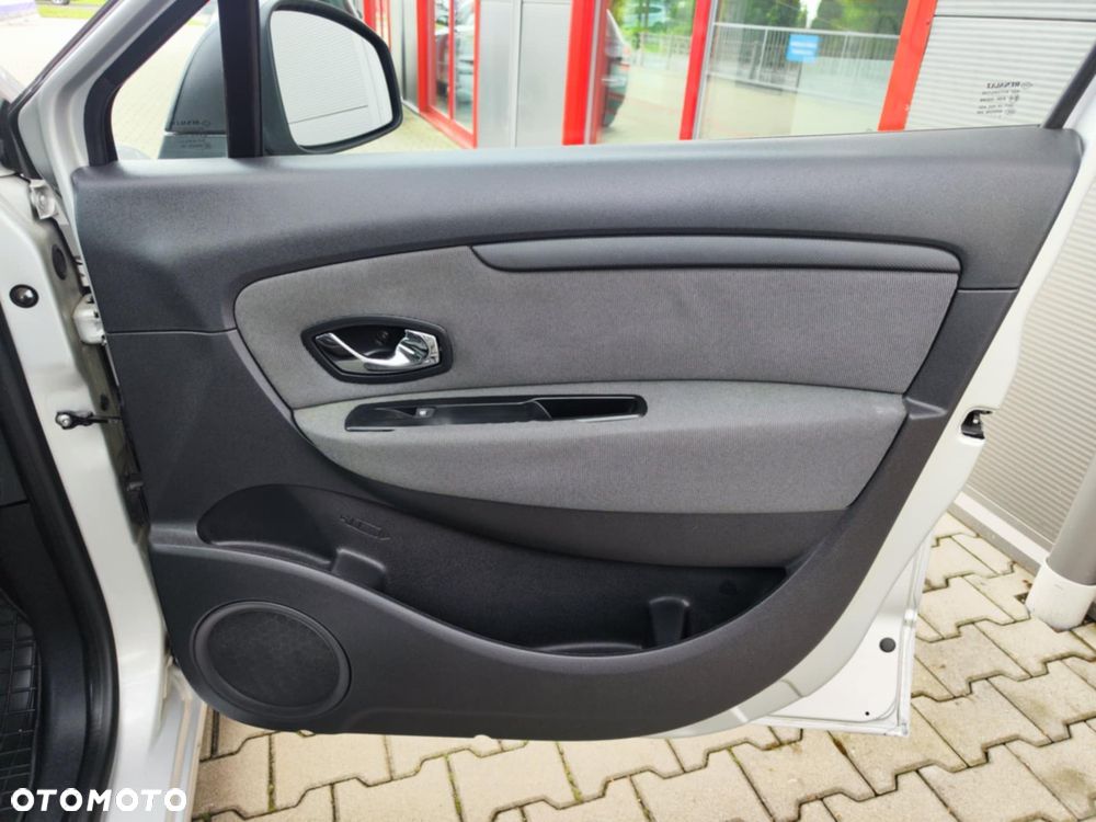 Renault Scenic 1.5 dCi Tech Run - 32