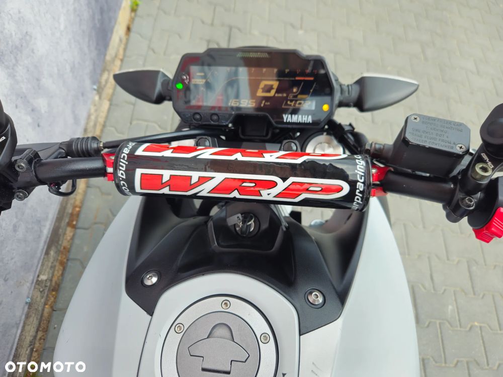 Yamaha MT - 7