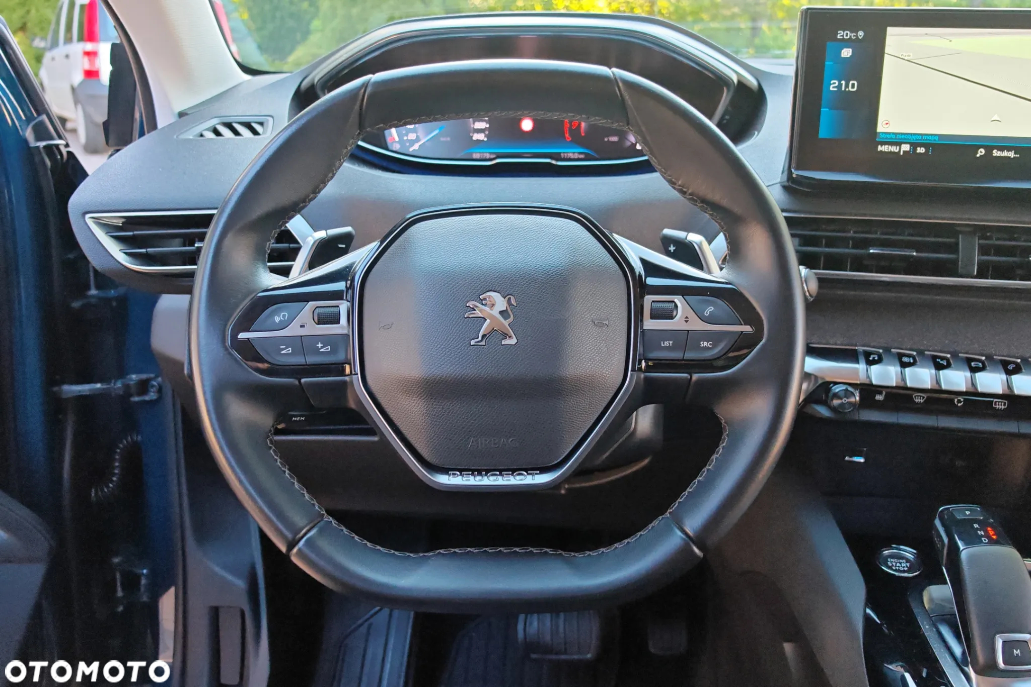 Peugeot 3008 1.2 PureTech Allure Pack S&S EAT8 - 29