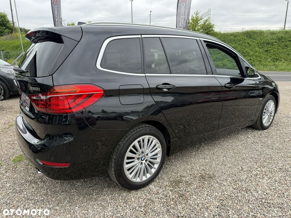 BMW Seria 2 220i Luxury Line - 6
