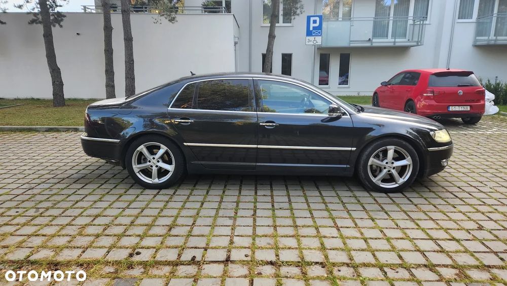 Volkswagen Phaeton - 3