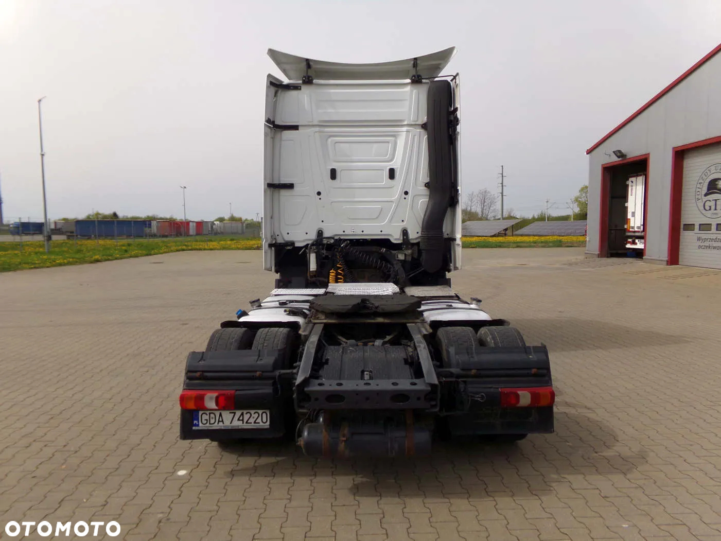 Mercedes-Benz Actros - 5