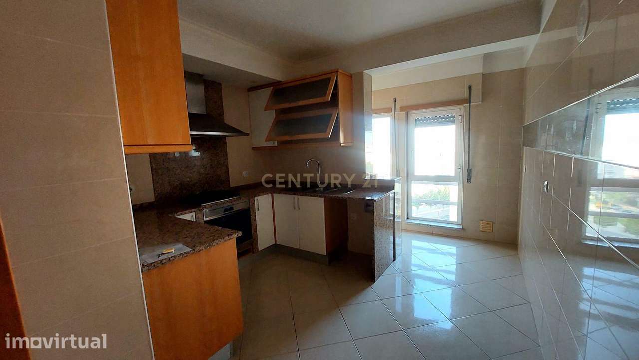 Apartamento T3 | Carregado - Grande imagem: 2/24
